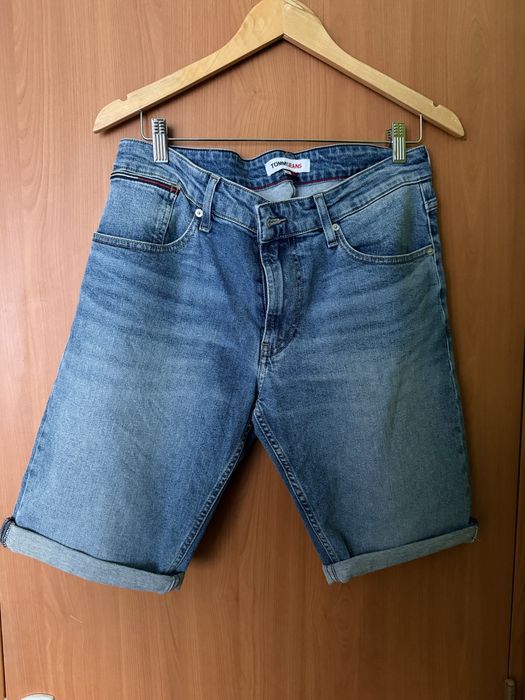 Blugi scurti Tommy Jeans, Marimea 32