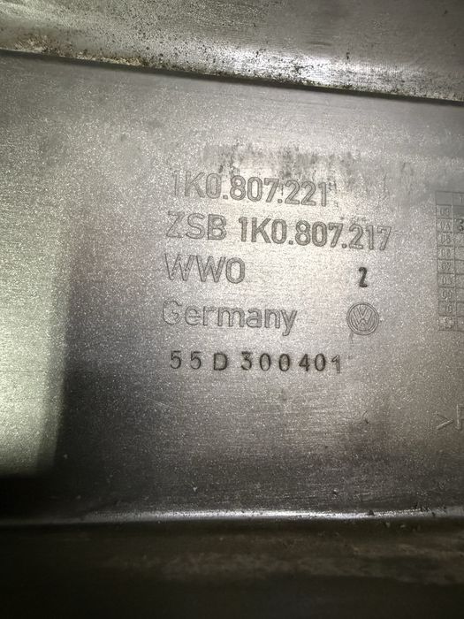 Bara spoiler fusta fata proiectoare VW Golf 5 Scurt gri LA7T Originala