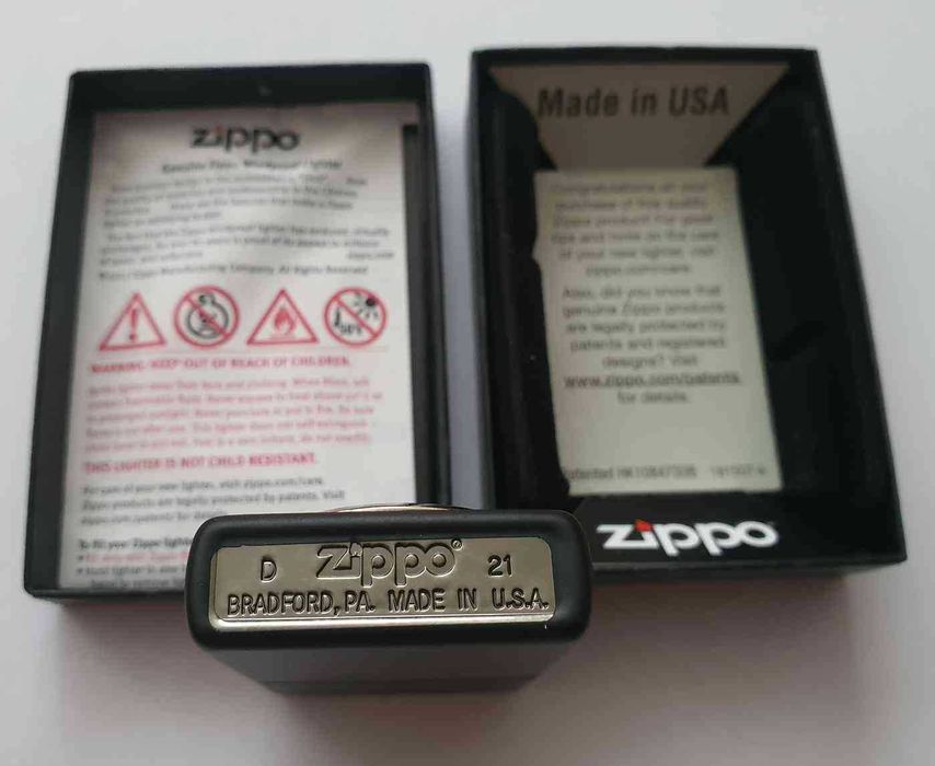 Bricheta Zippo Mercedes-Benz Collection alama finisata negru logo 3D