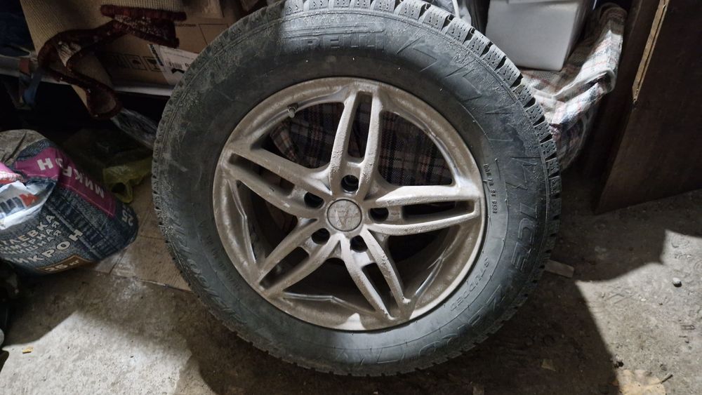 Pirelli ice zero 215/60/R16 зимняя резина