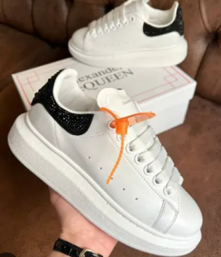 Нови кецове Alexander McQueen