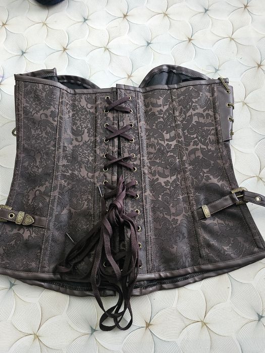 Corset cu adevărat deosebit mărimea XL