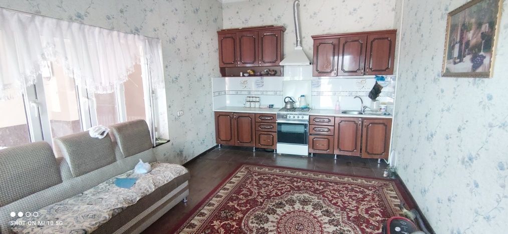 Дом юнусабад  сампи,8соток, цена400000 у.е