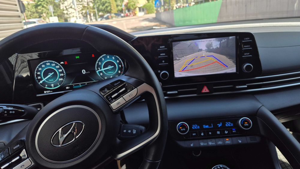 Vand Hyundai Elantra 2022 53.800 km in stare perfecta de functionare