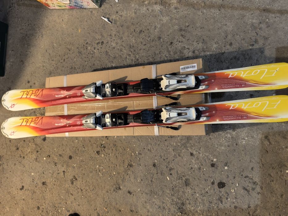Schiuri Femei - Volkl Chiara Essenza + legături 144 cm