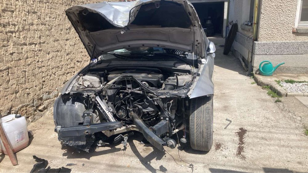 Bmw e90 2.0d 163коня на части