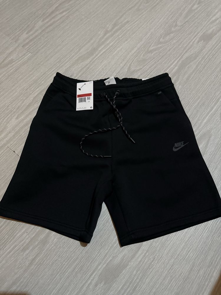Къси панталони NIKE TECH FLC XXL