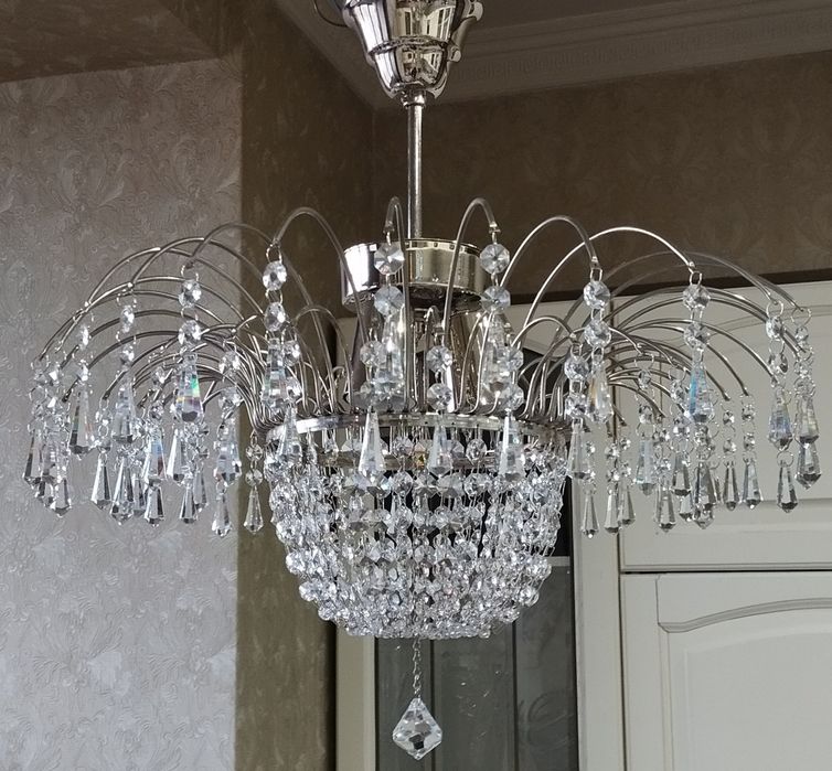 Люстры производства Чехословакия.