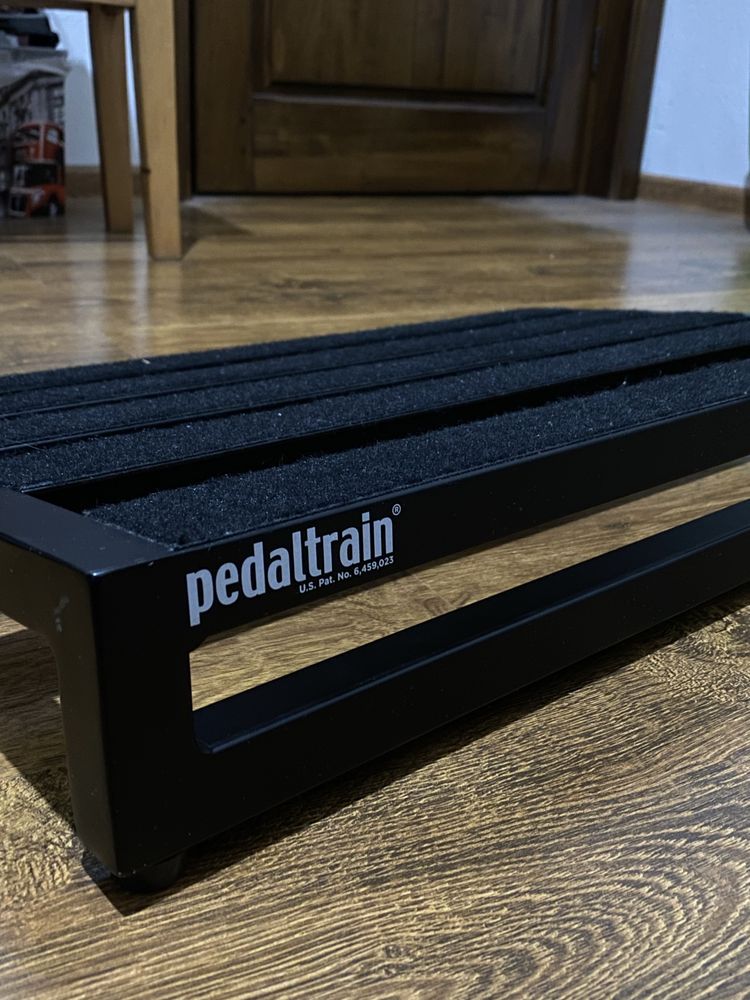 Pedaltrain Novo 24 -Pedalboard pentru efecte chitara electrica si bass