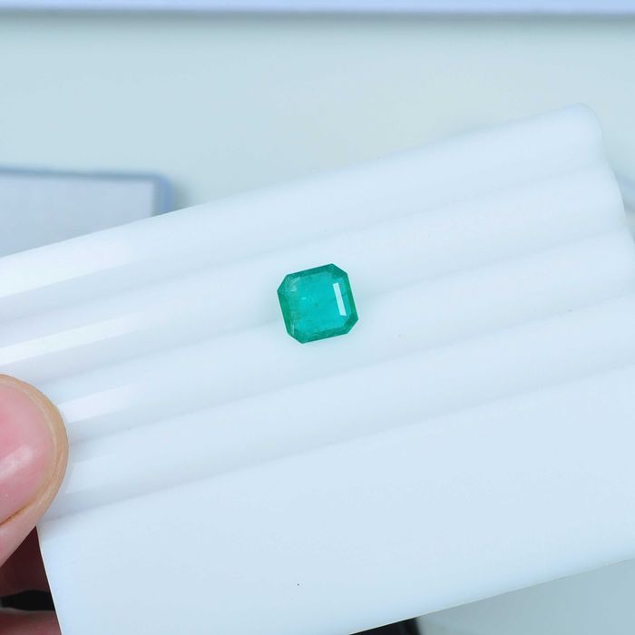 Естествен изумруд 2.52 ct