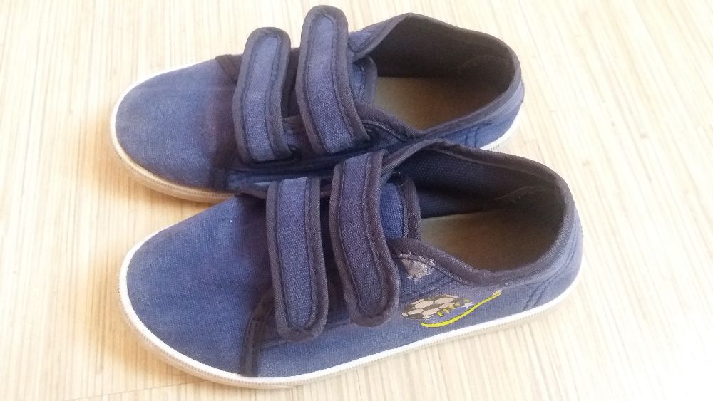 Сиви пантофи Viggami 30 номер и тъмносини гуменки стелка 18 см