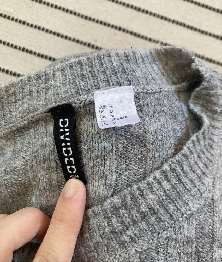 H&M лек пуловер