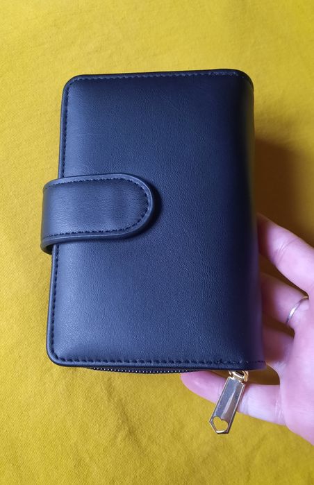 Portofel damă cu multiple compartimente de organizare