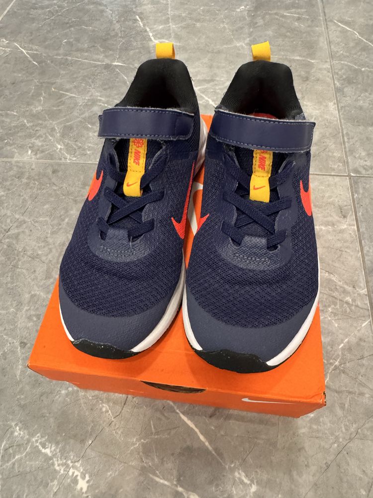 Детски маратонки Nike Revolution 6, номер 31,5