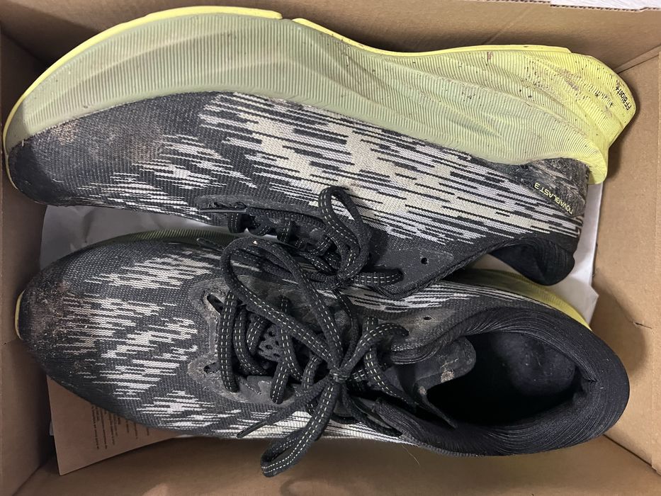 Vand pantofi de alregare Asics Novablast 3
