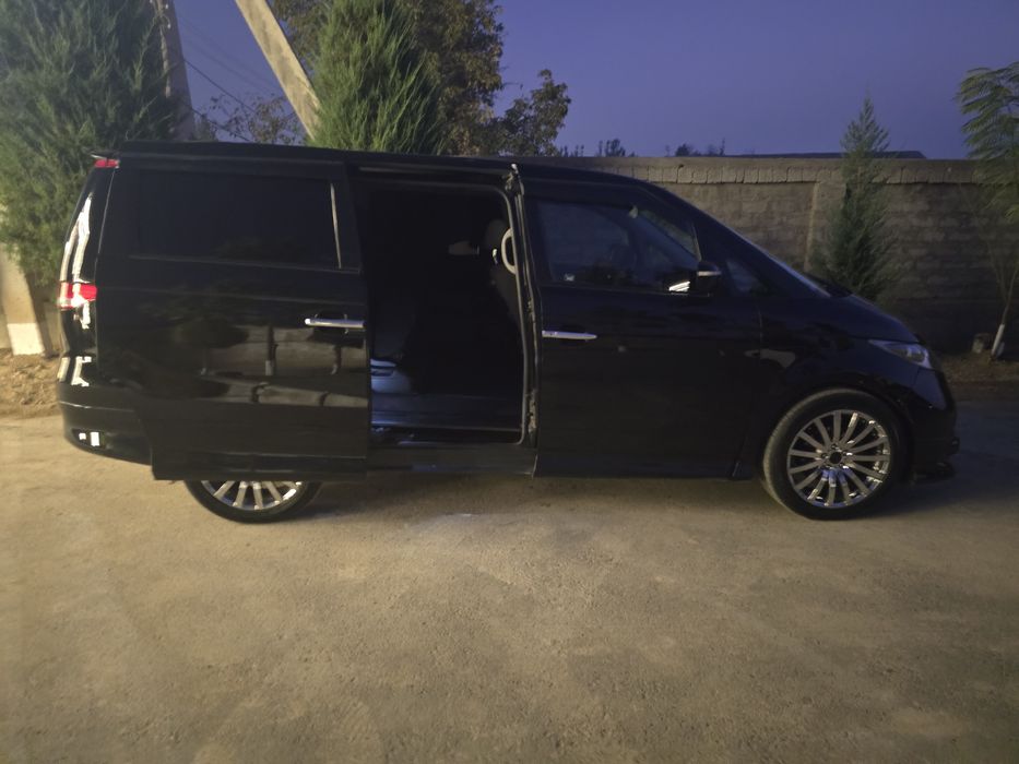 Honda Elision 2010 avtomat