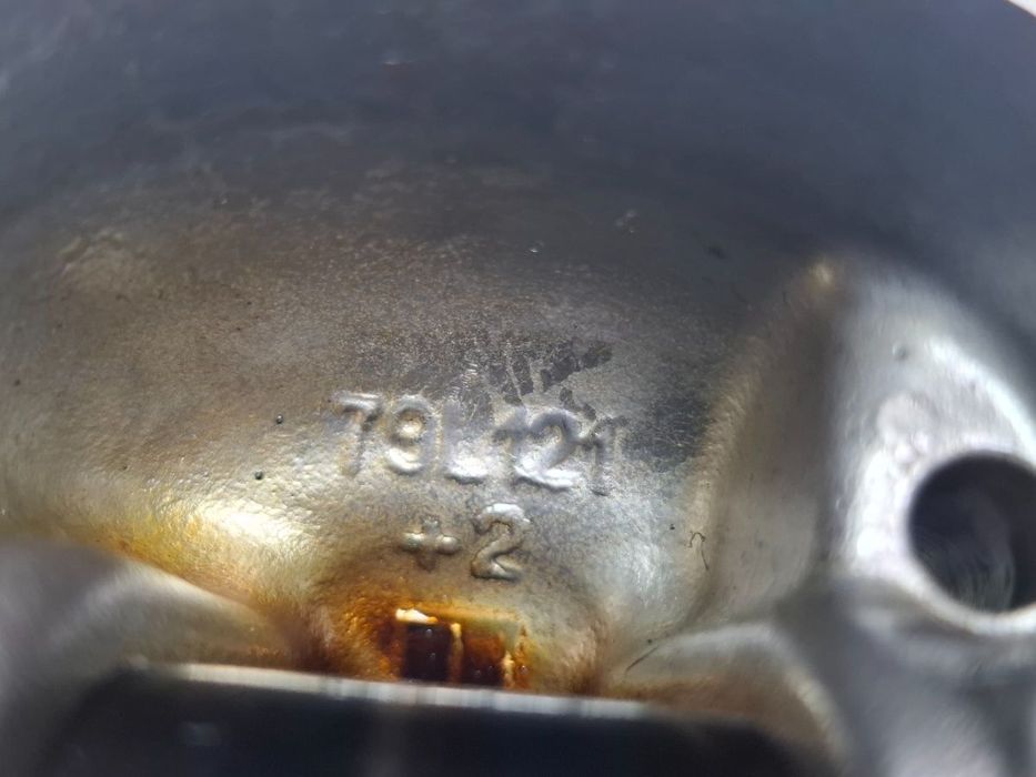 Pistoane SKODA OCTAVIA III 5E3, NL3, NR3 2012 - > 1.6 TDI DDYA 04L107065D