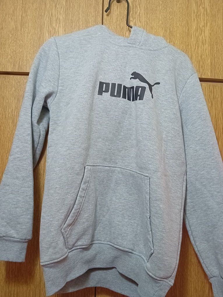 Топ модел!!!Puma суичер!