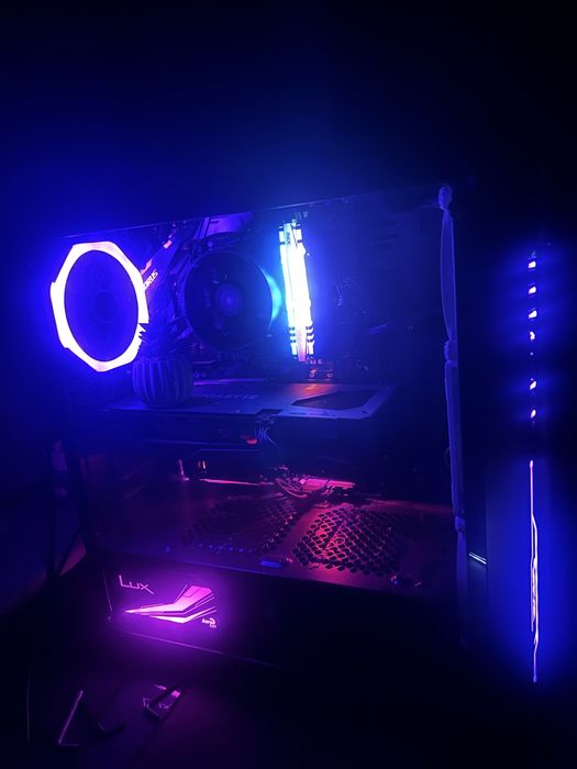 Pc gaming si monitor !!!