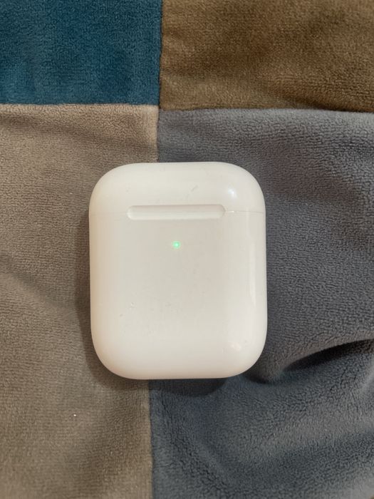 Срочно продам Apple AirPods 2