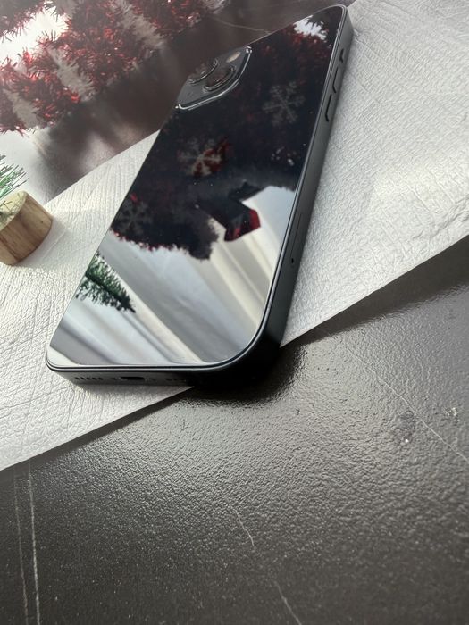 Apple Iphone 13 , Negru , 128GB , Pentru piese recarosare .