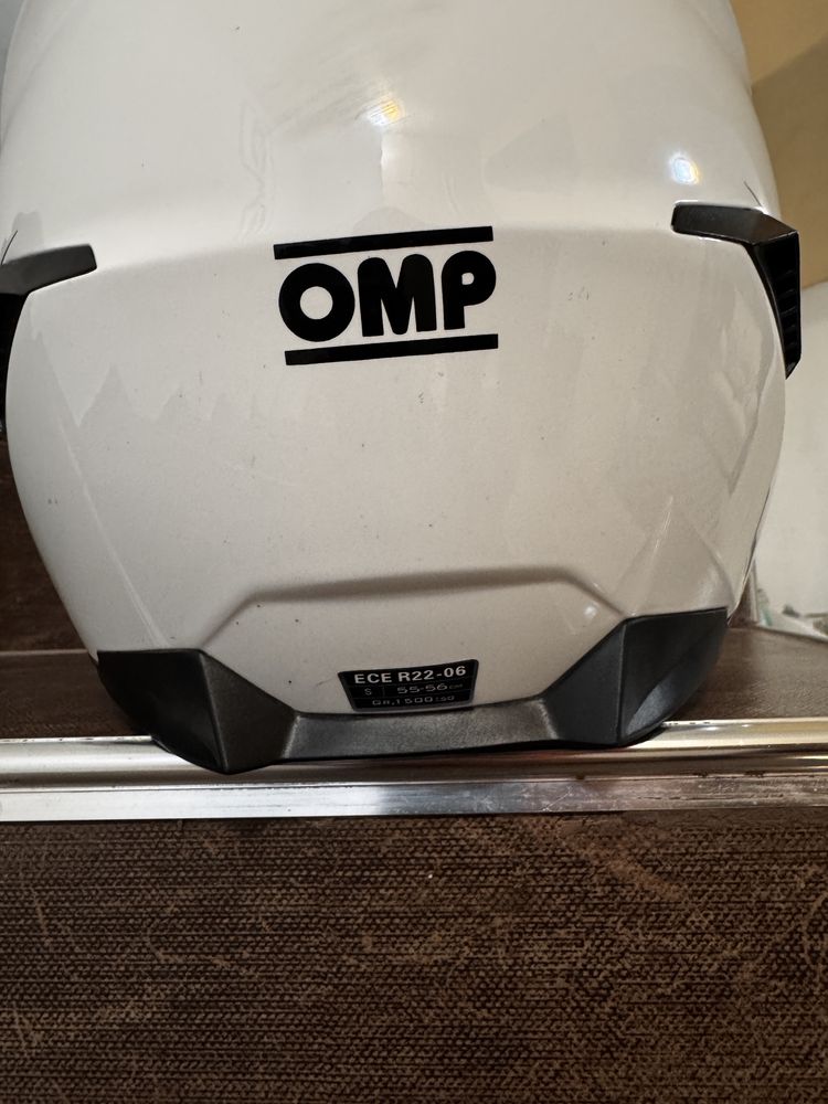 Каска Omp Размер S, почти нова