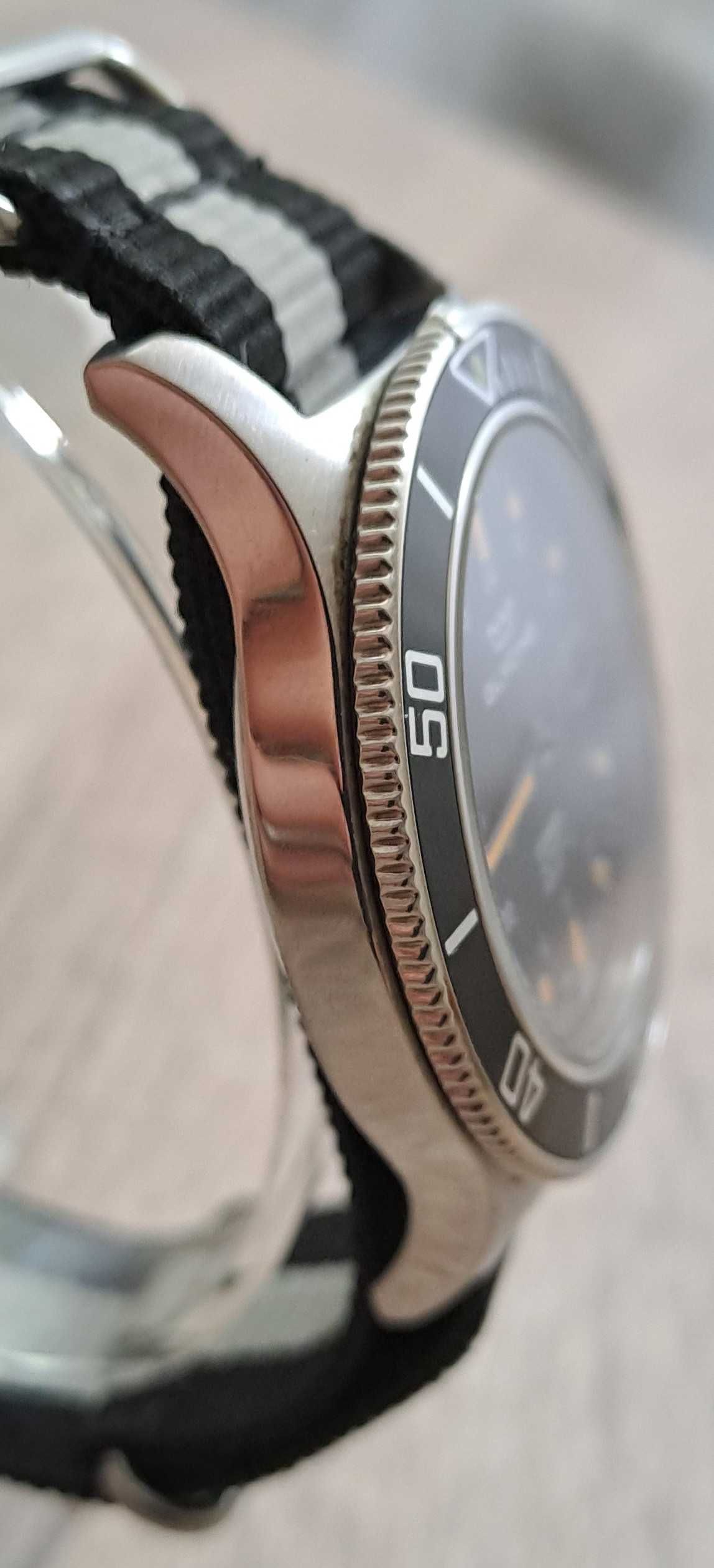 Glycine Combat SUB 42