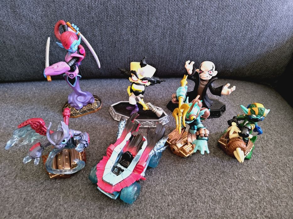 Продавам фигурки Skylanders