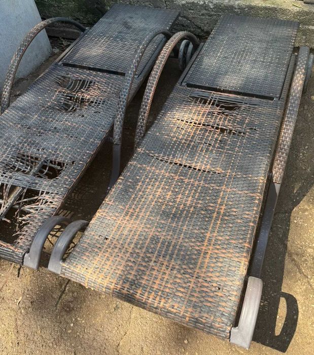 33 buc Sezlong reglabil pe rotile; Sezlong cadru fier; Ratan defect