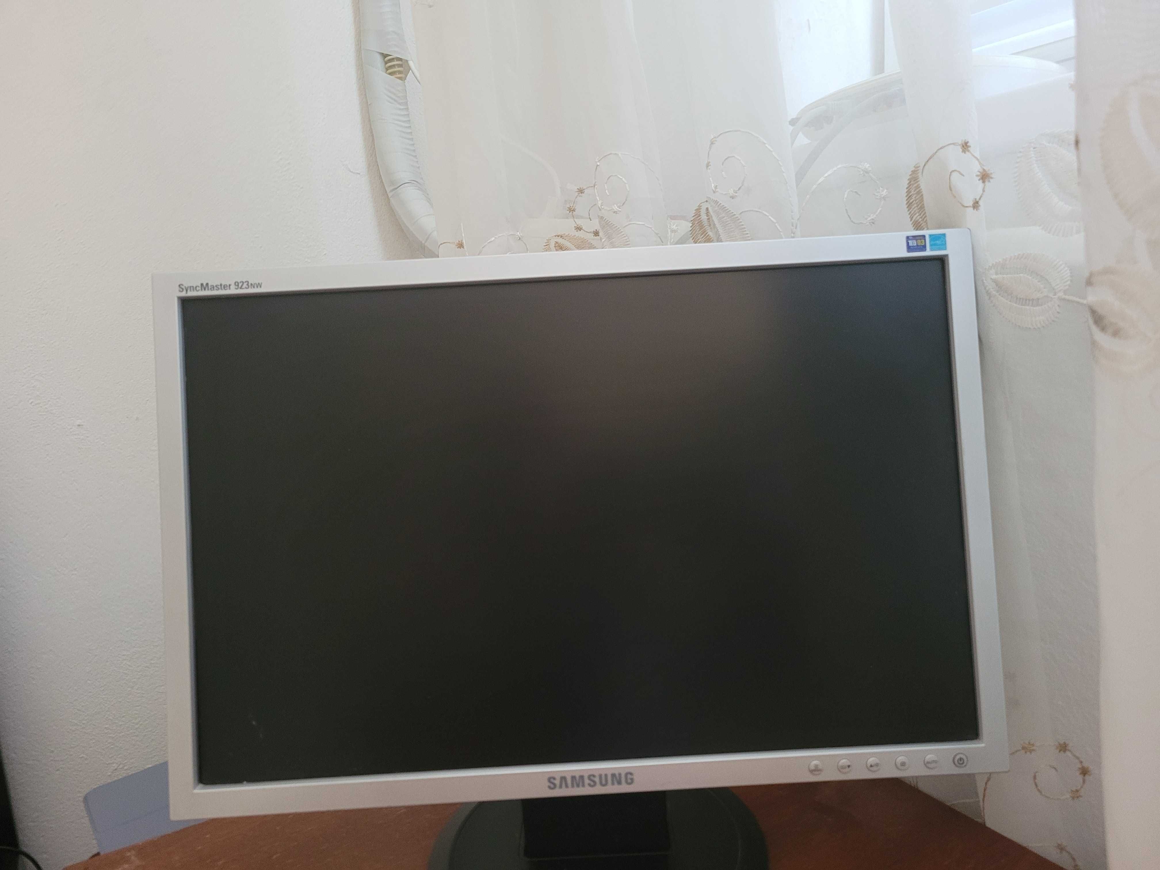 LCD Монитор Samsung SyncMaster 932NW, 19 inch