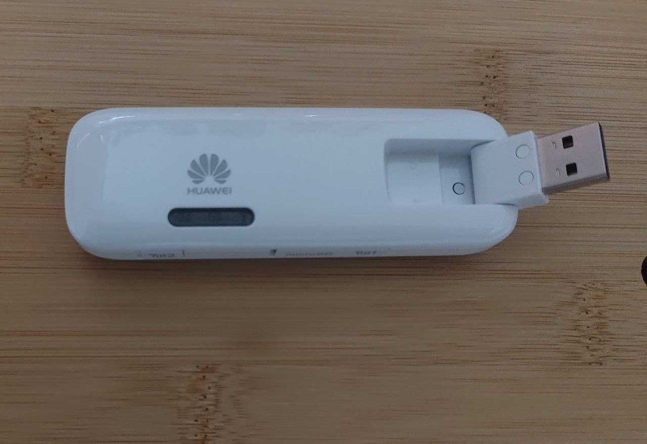 Modem Huawei E8272s-602 LTE CAT 4 USB Wingle Hotspot Wi-Fi Wireless