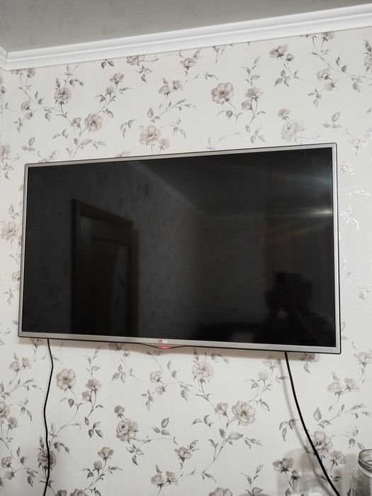 Телевизор LG диагональ 109 см