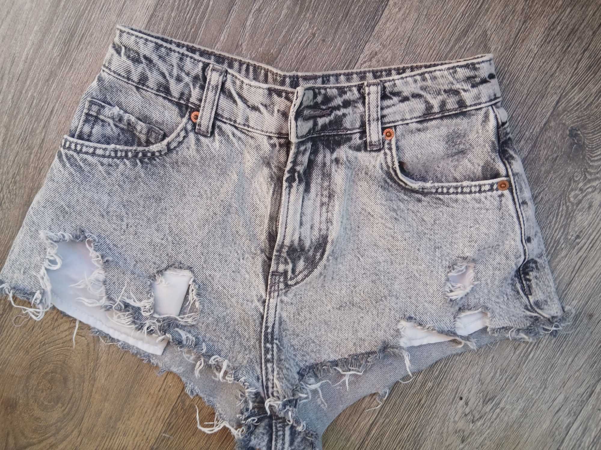Къси панталонки Bershka, Pull&Bear, HM