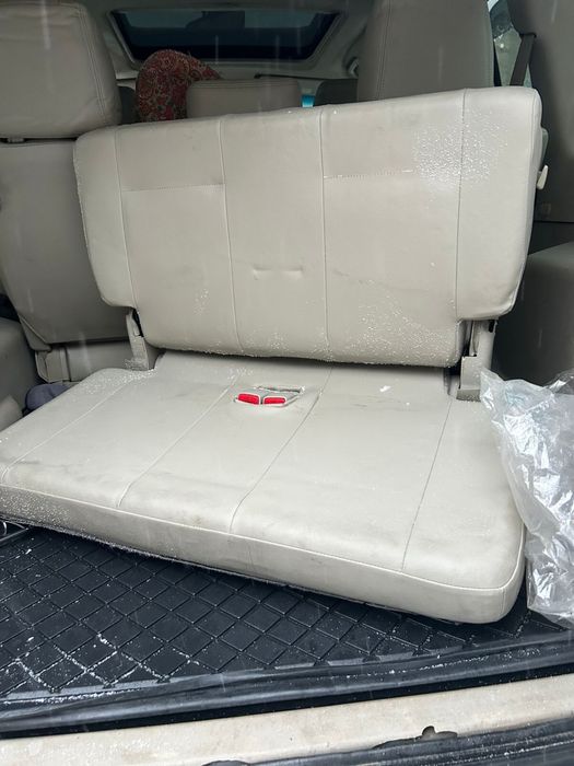 Задний ряд Mitsubishi Pajero