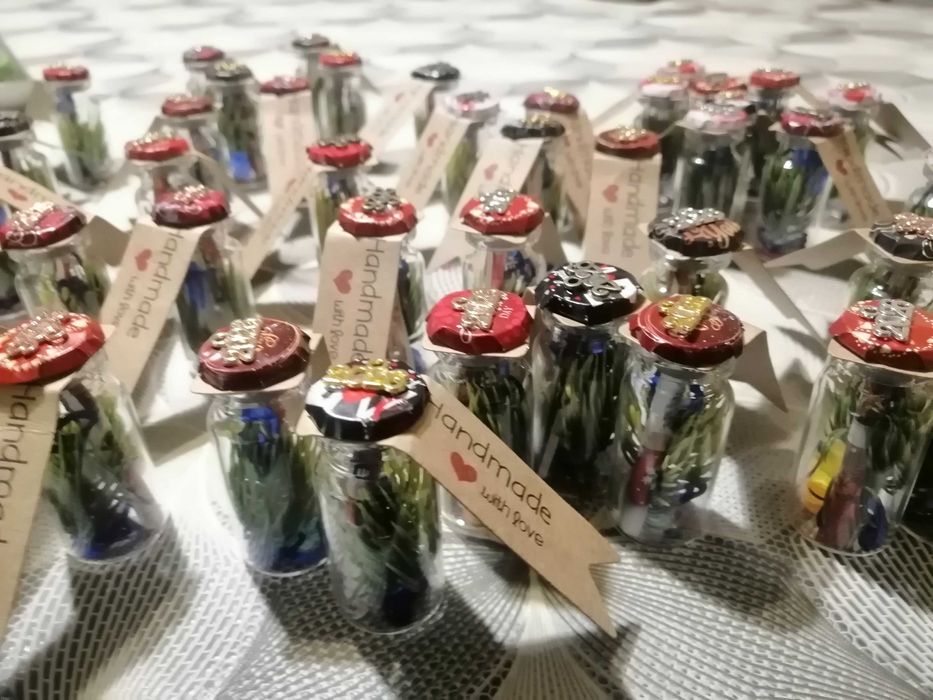 Коледни пожелания в бутилка