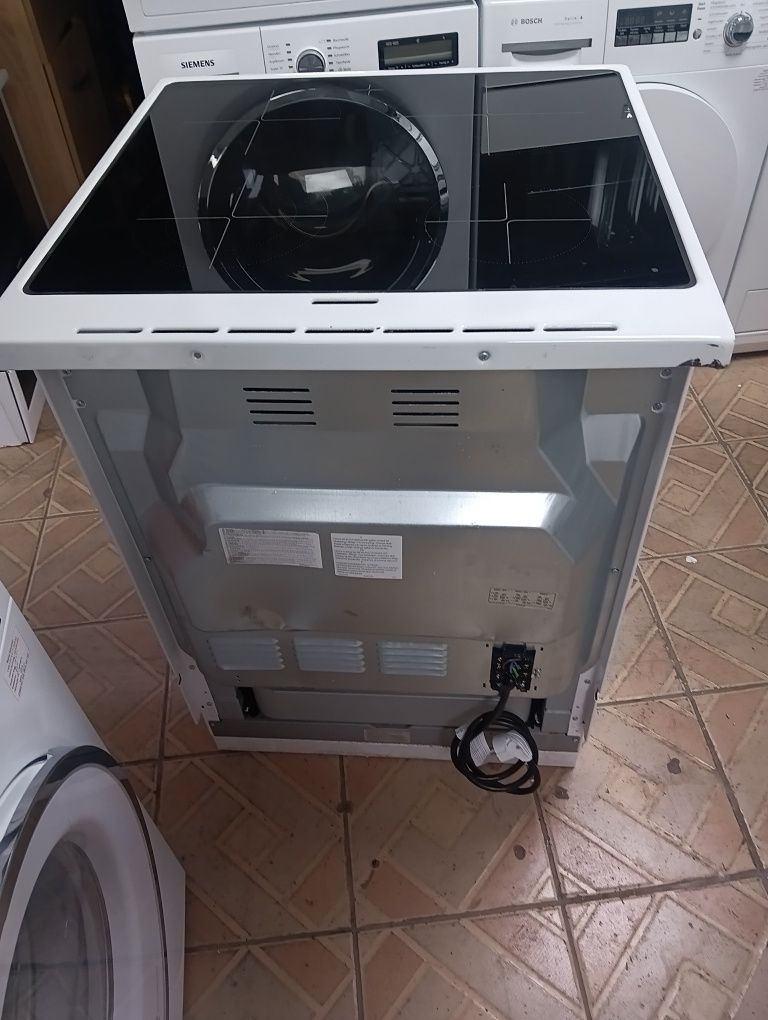 Свободно стояща печка с керамичен плот Gorenje  24 месеца гаранция!