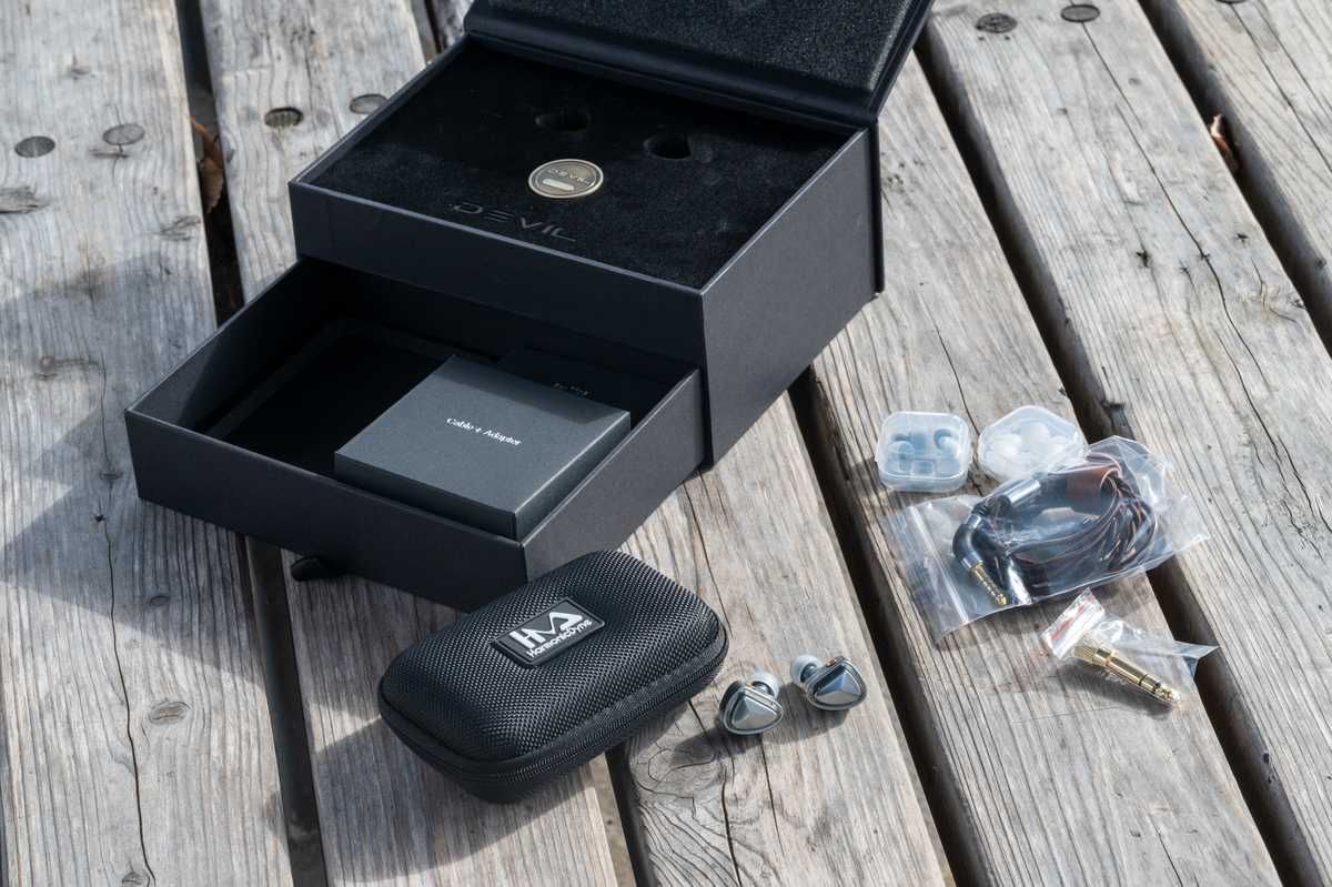 Casti IEMs In-Ear HarmonicDyne Devil, Dual Dynamic Driver