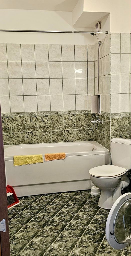 Продава се Тристаен апартамент в Разлог - 150 кв.м за 660 €/кв.м - Снимка #5