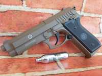 Pistol airsoft Beretta Full Metal puternic si precis  CO2 fara permis