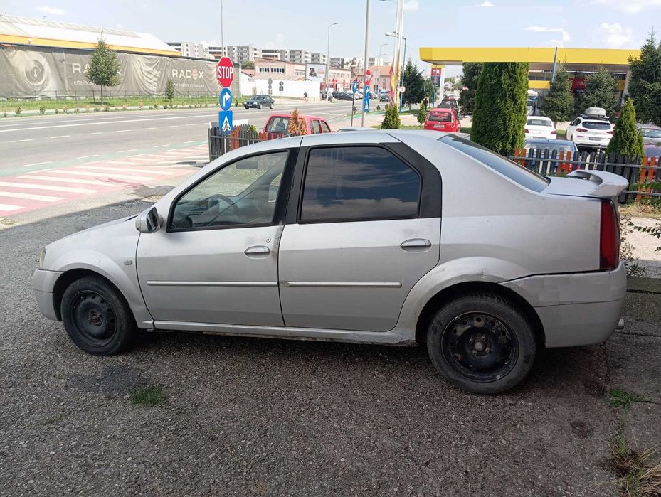 Vand Dacia Logan 1.5 dci, Euro 4. Pret 4500 lei, usor neg.