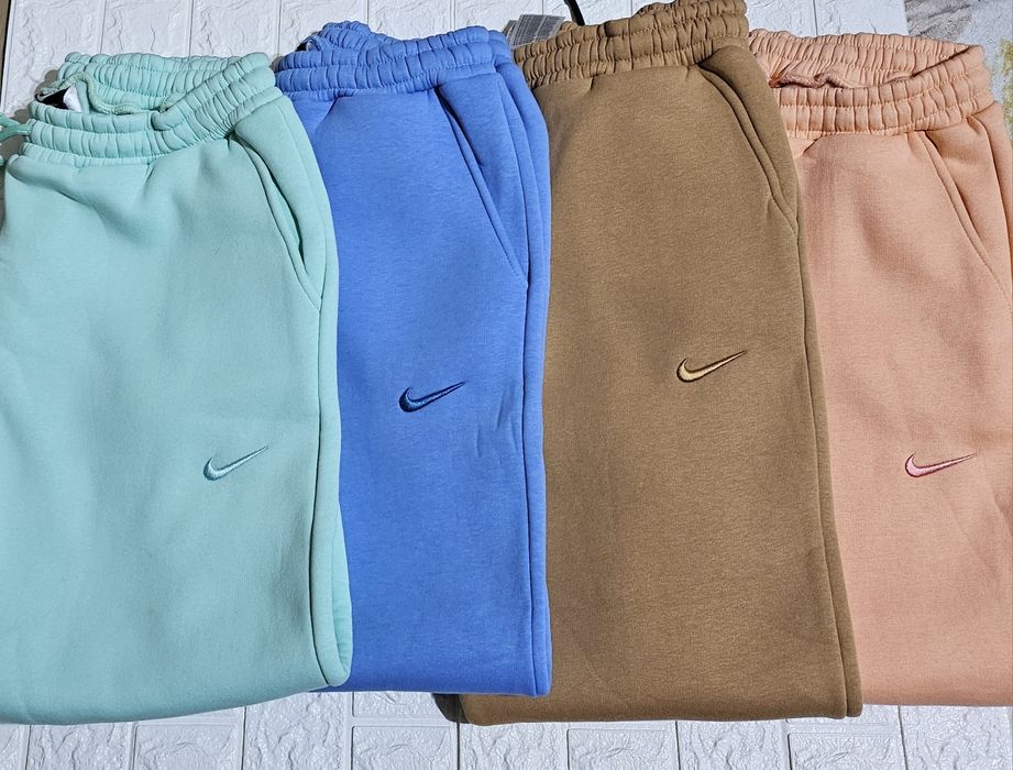 Нови ватирани долнища с бродирано лого