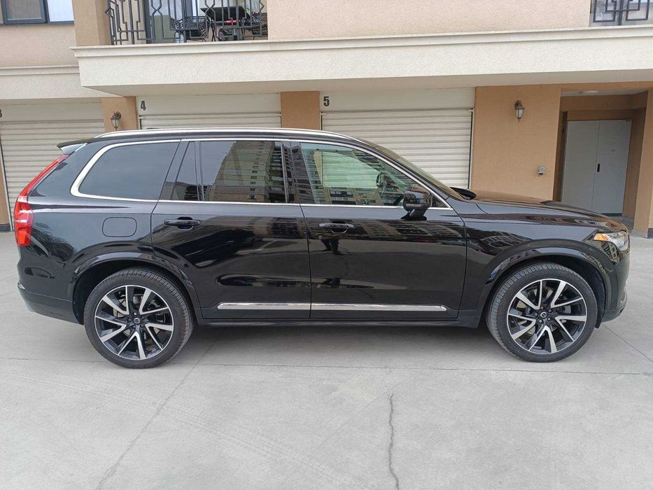 Volvo Xc90 T8 Recharge 7-местен 392кс Обслужен