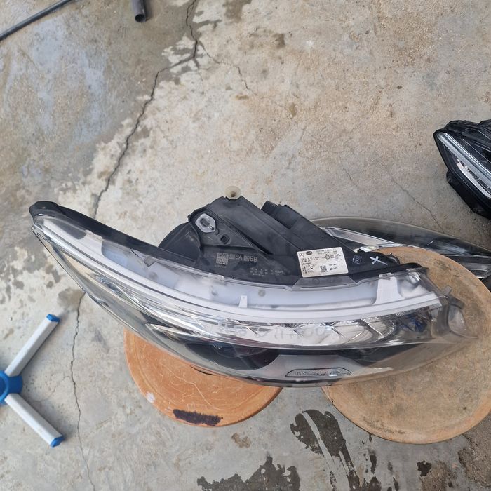 Mercedes Benz Vito 2015 ляв фар