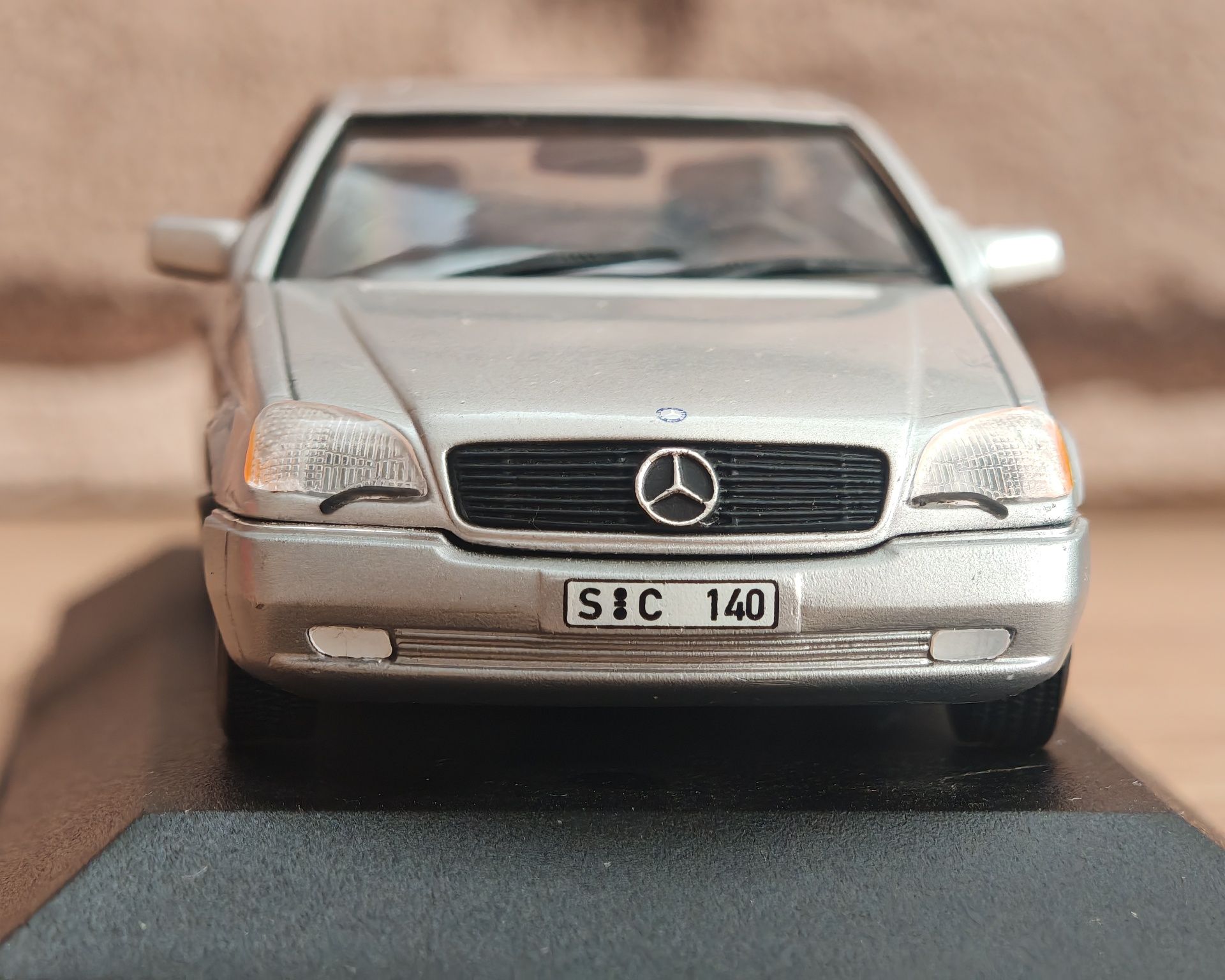 Колекционерски модел Mercedes-Benz 600 SEC 1:43 в кутия