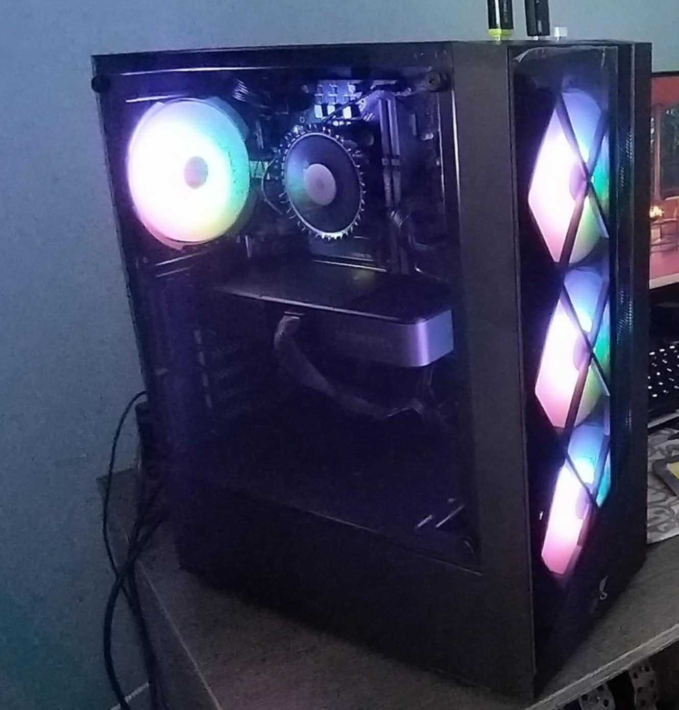 Мощен геймърски компютър – RTX 3070, i5 – Нов!