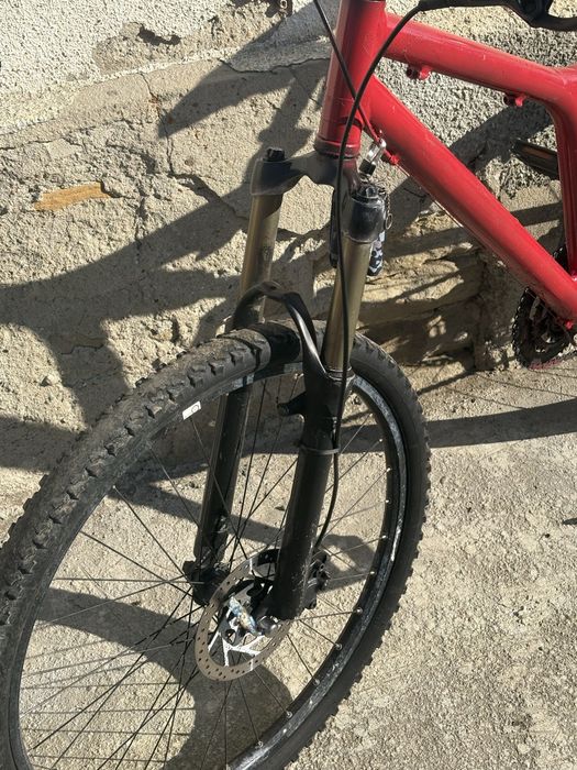 vand bicicleta focus dirty diana cu cadru fisurat