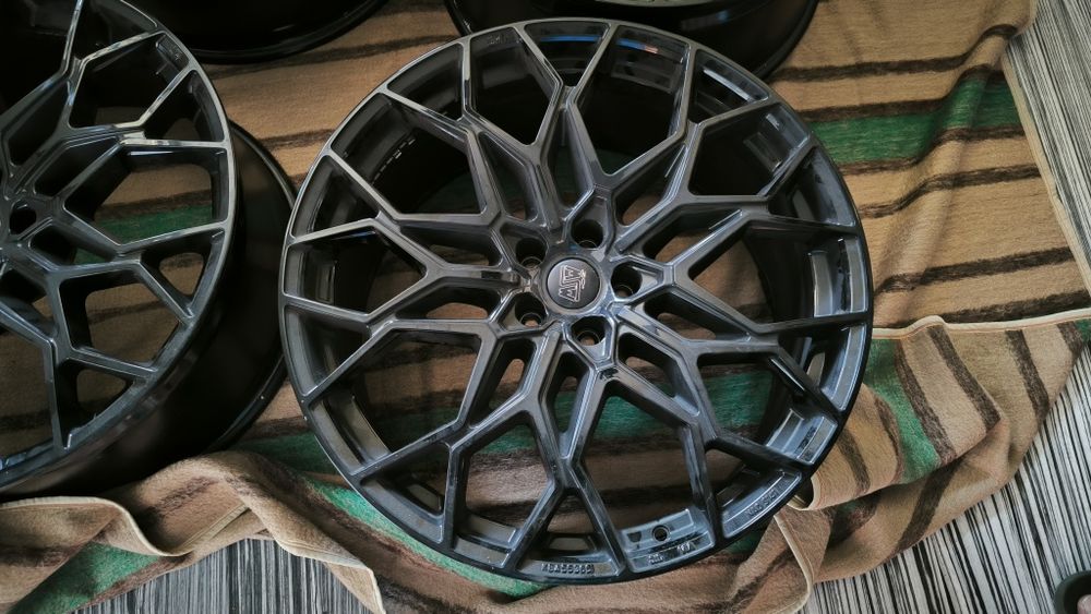 Джанти OZ MSW 51 Gloss Black 5х112 22'
