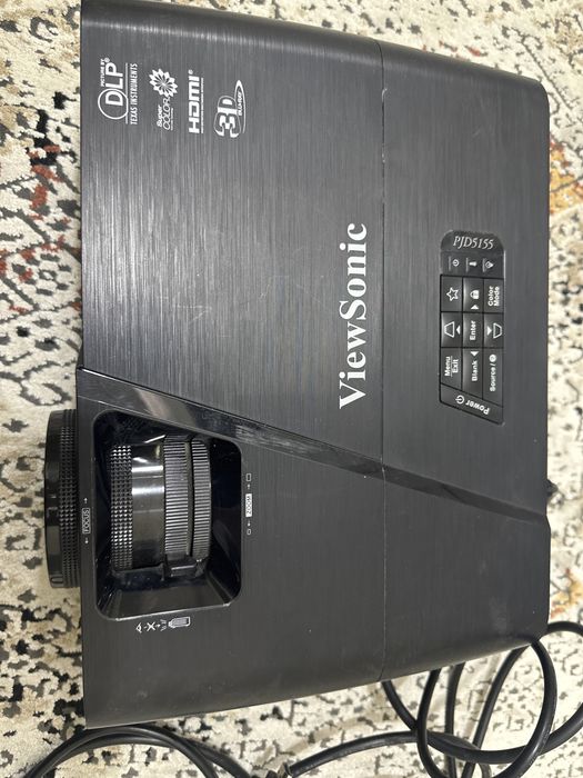 Продаю проектор б/у  в отличном  состоянии