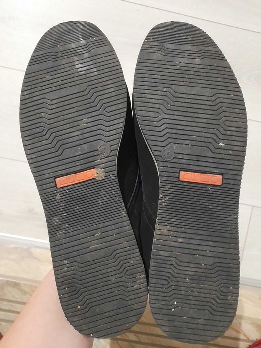 Pantofi de catifea marimea 41