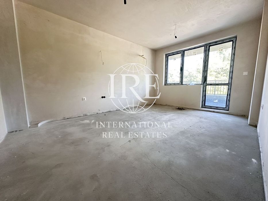 Продава се Двустаен апартамент в Варна, Възраждане 1 - 58 кв.м за 2150 €/кв.м - Снимка #3